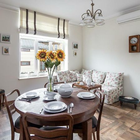 Cheerful Air Conditioned Apartment With Mezzanine And Parking - Old Town クラクフ エクステリア 写真