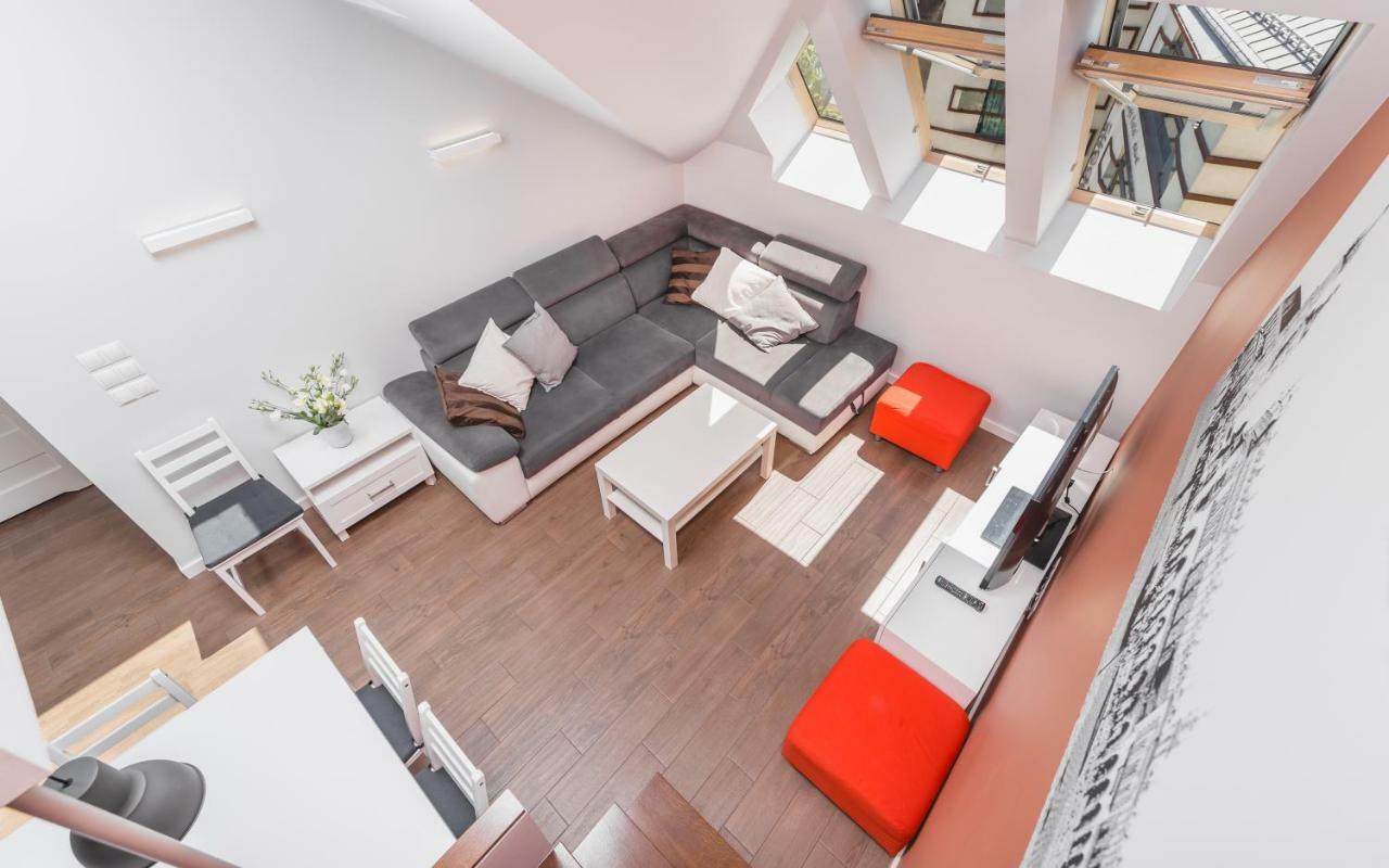Cheerful Air Conditioned Apartment With Mezzanine And Parking - Old Town クラクフ エクステリア 写真