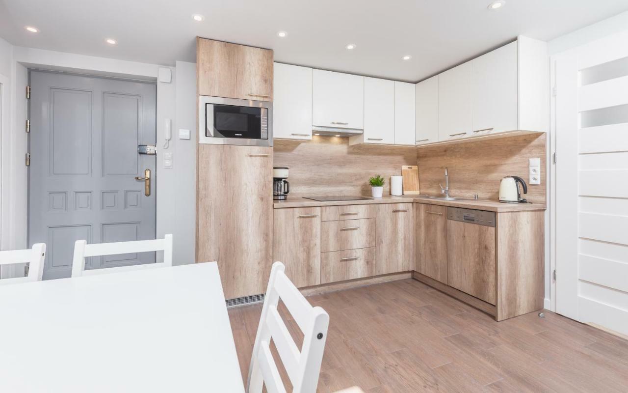 Cheerful Air Conditioned Apartment With Mezzanine And Parking - Old Town クラクフ エクステリア 写真
