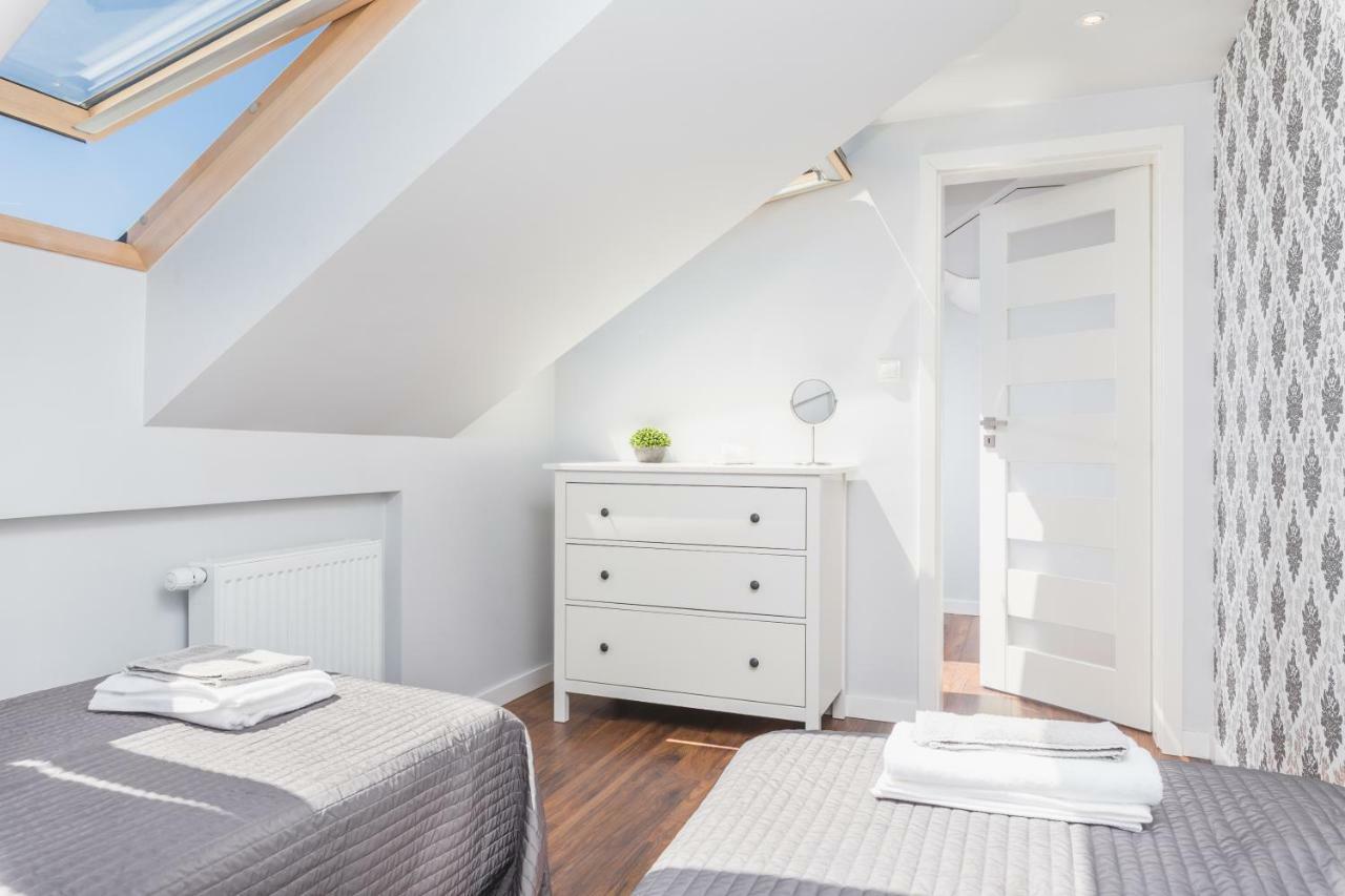 Cheerful Air Conditioned Apartment With Mezzanine And Parking - Old Town クラクフ エクステリア 写真