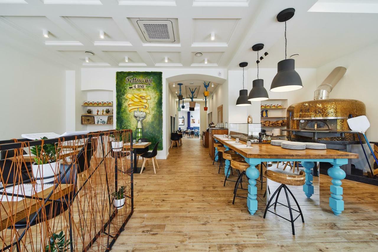 Cheerful Air Conditioned Apartment With Mezzanine And Parking - Old Town クラクフ エクステリア 写真