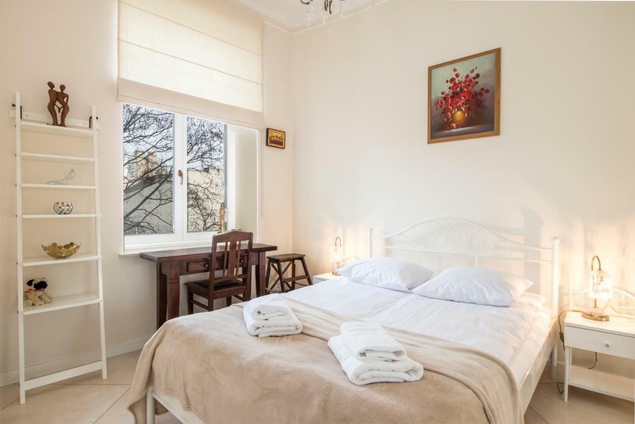 Cheerful Air Conditioned Apartment With Mezzanine And Parking - Old Town クラクフ エクステリア 写真