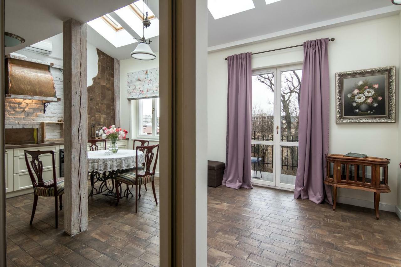 Cheerful Air Conditioned Apartment With Mezzanine And Parking - Old Town クラクフ エクステリア 写真