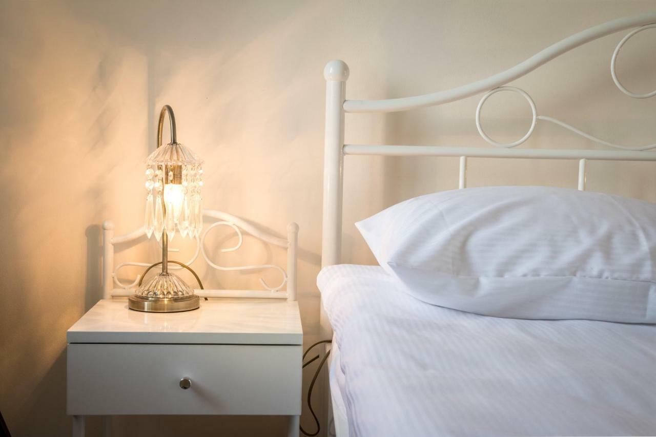 Cheerful Air Conditioned Apartment With Mezzanine And Parking - Old Town クラクフ エクステリア 写真