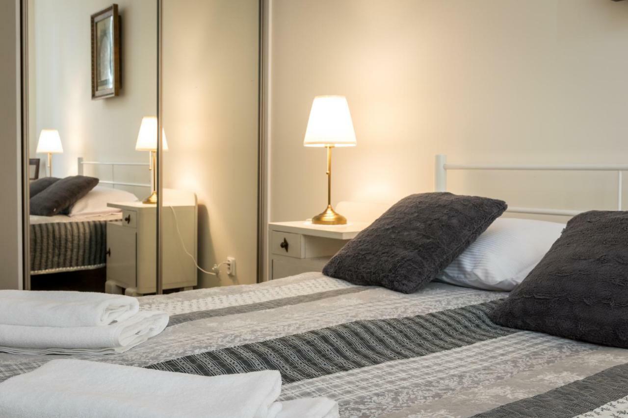 Cheerful Air Conditioned Apartment With Mezzanine And Parking - Old Town クラクフ エクステリア 写真