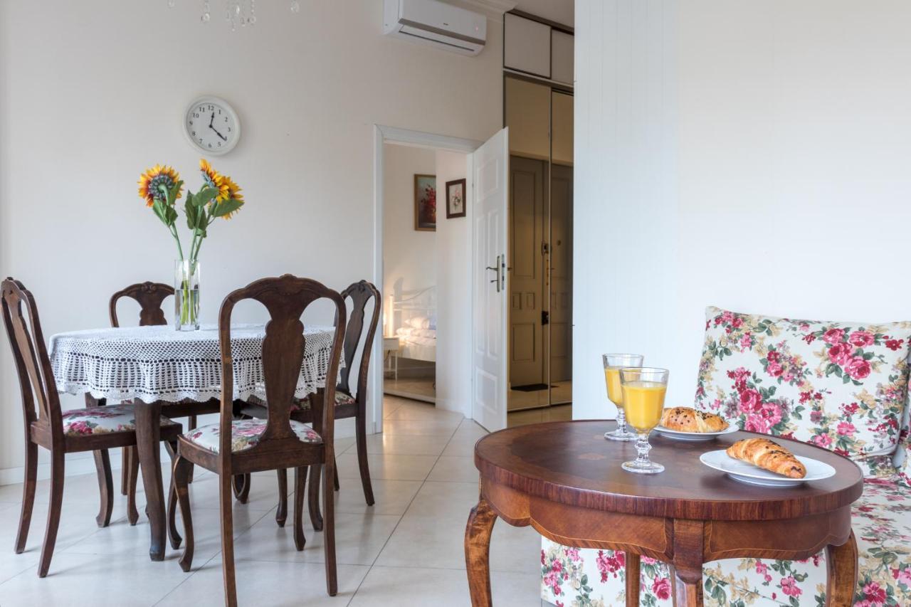 Cheerful Air Conditioned Apartment With Mezzanine And Parking - Old Town クラクフ エクステリア 写真